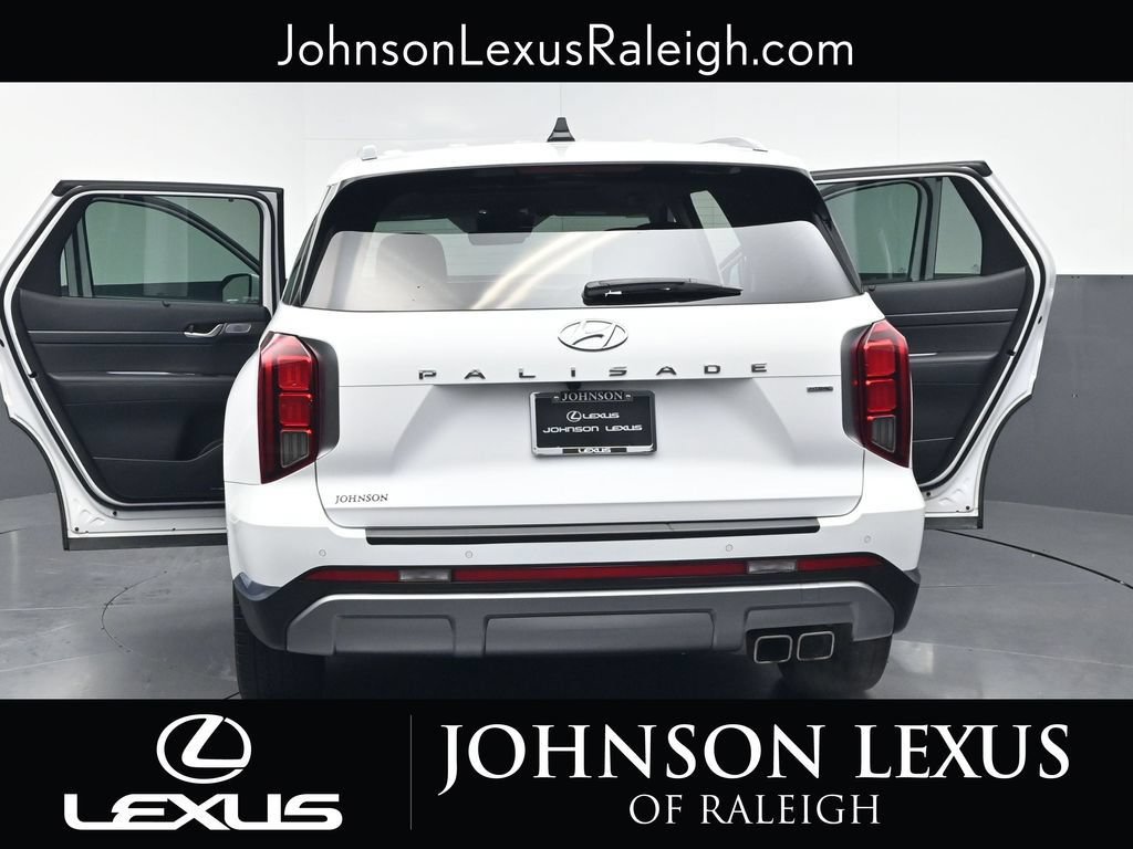 Used 2024 Hyundai Palisade Limited AWD/4WD image 34