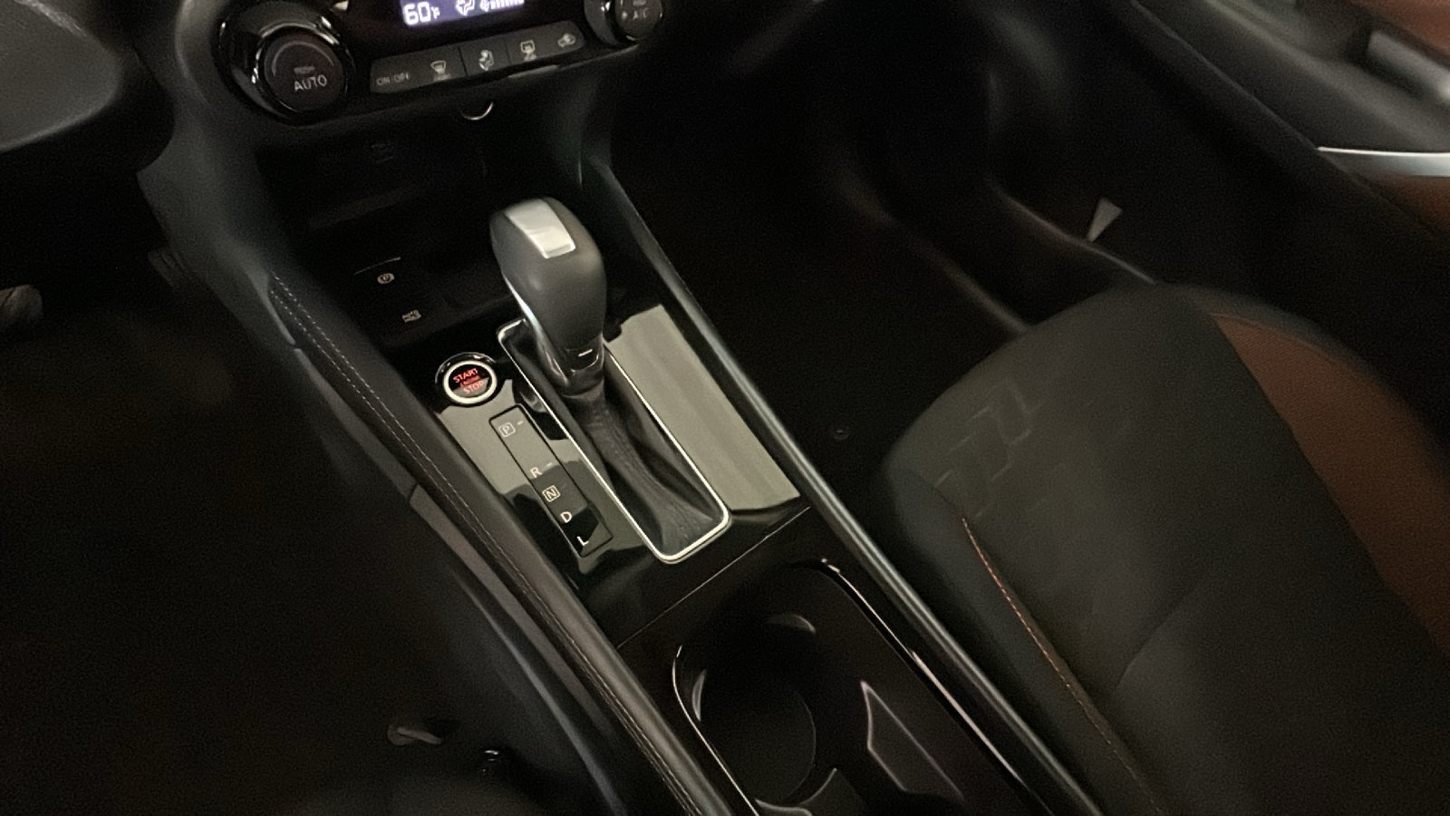 Used 2023 Nissan Kicks SR FWD image 23