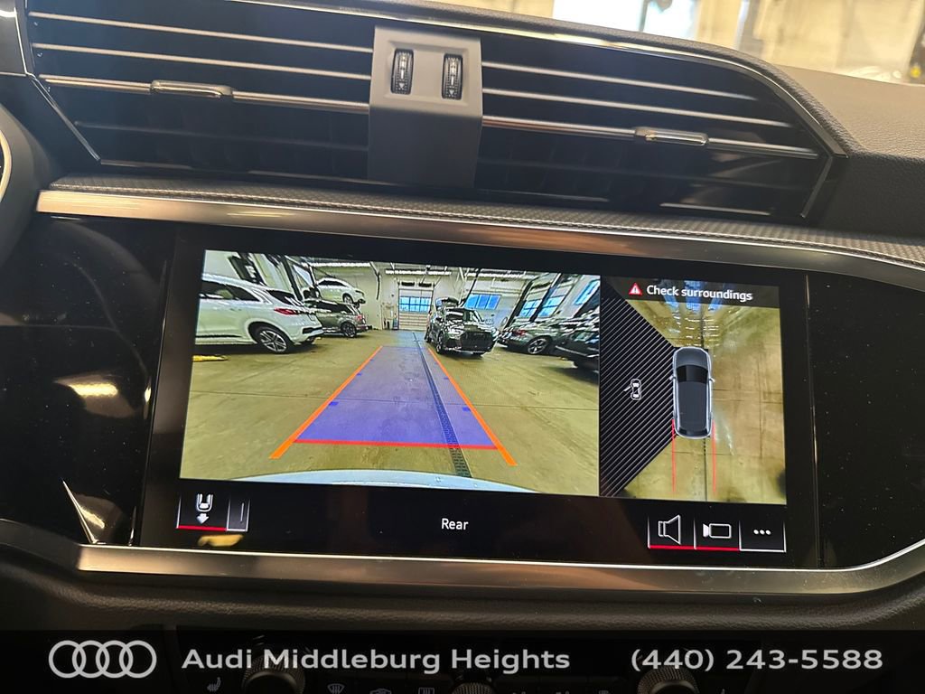 Used 2025 Audi Q3 2.0T Premium Plus w/ Premium Plus Package image 23