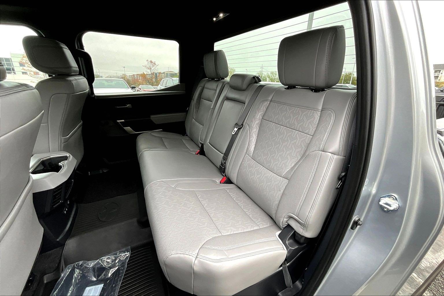 Used 2025 Toyota Tundra Limited image 25