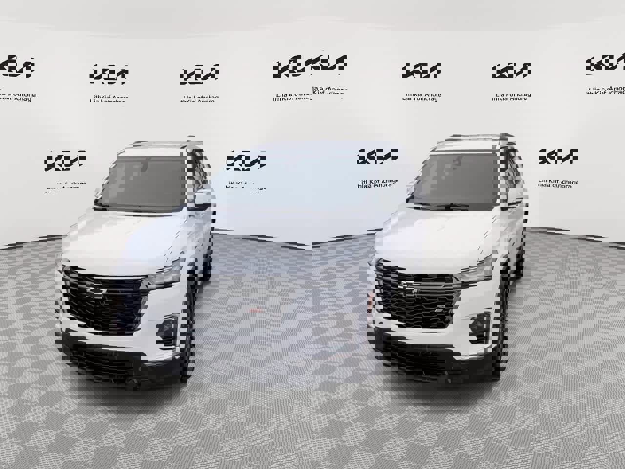 Used 2023 Chevrolet Traverse RS image 3