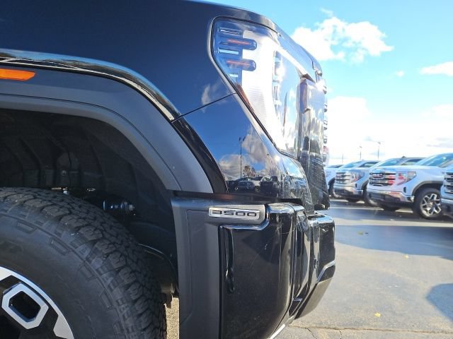 New 2026 GMC Sierra 3500 Denali Ultimate AWD/4WD image 15