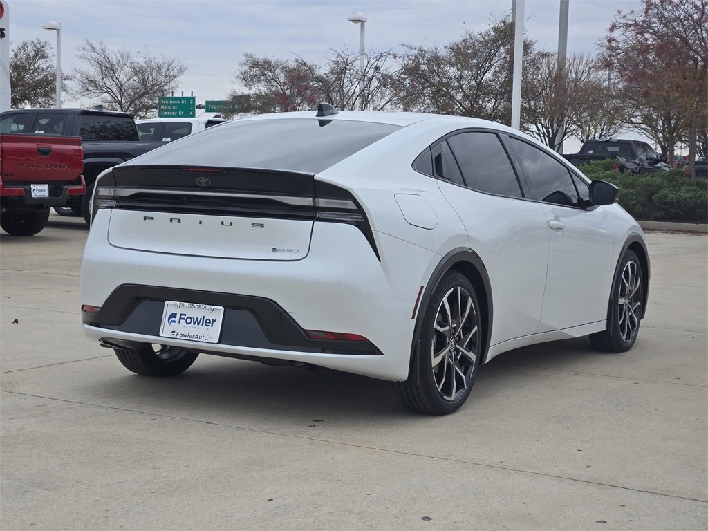 New 2026 Toyota Prius Plug-In Hybrid image 4