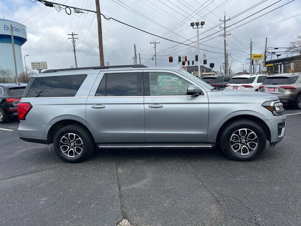Used 2023 Ford Expedition Max XLT AWD/4WD image 5