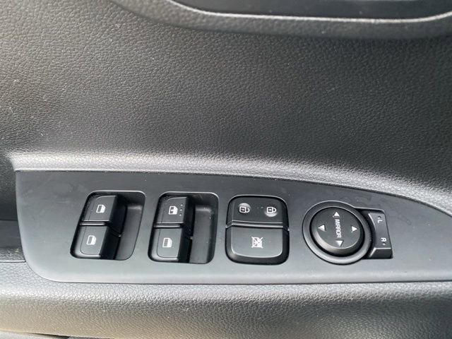 Used 2022 Kia Rio LX image 11