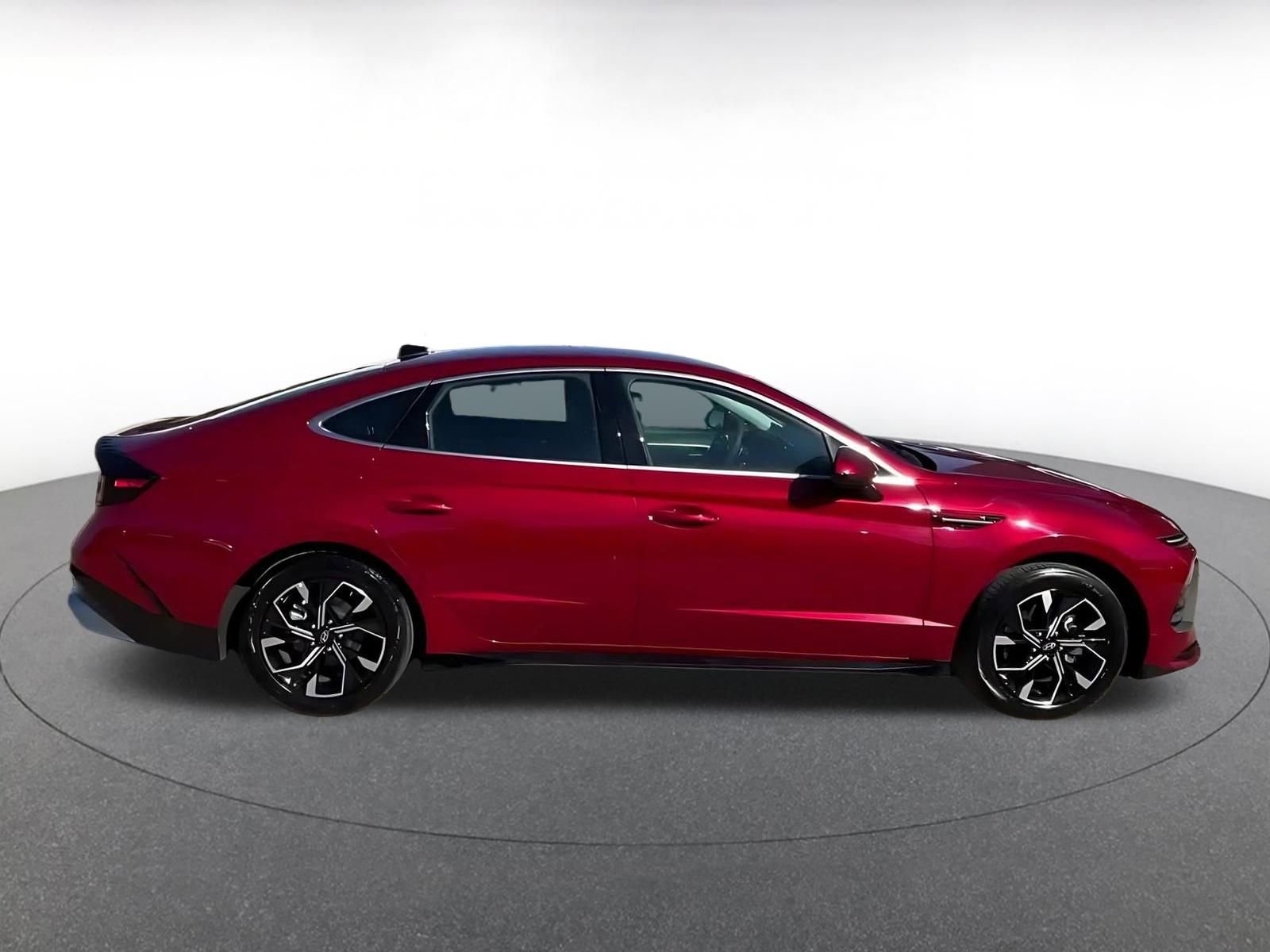 Used 2025 Hyundai Sonata SEL image 16