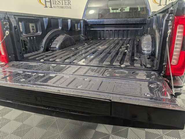 Used 2025 Ford F350 Lariat w/ Chrome Package AWD/4WD image 29