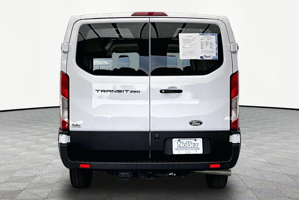 Used 2026 Ford Transit 250 Low Roof w/ Load Area Protection Package RWD image 4