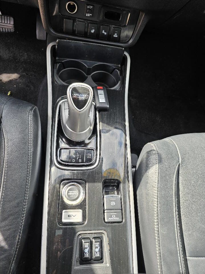 Used 2018 Mitsubishi Outlander GT image 13