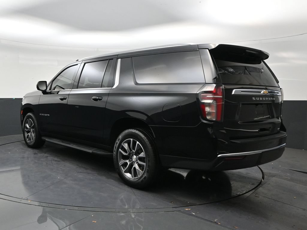Used 2021 Chevrolet Suburban LT AWD/4WD image 3