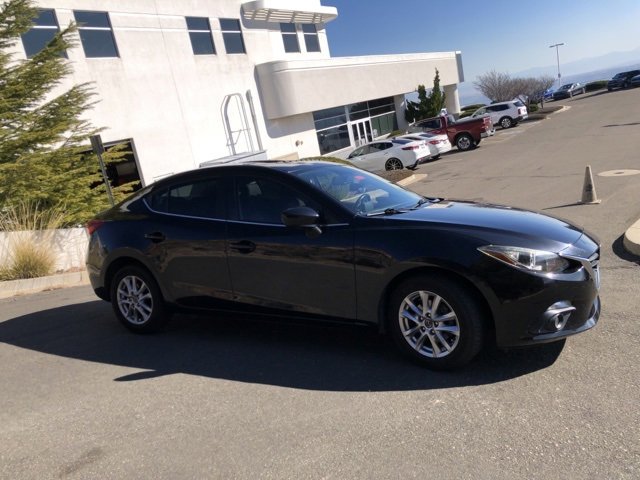 Used 2016 MAZDA MAZDA3 i Touring w/ Popular Equipment Package image 6
