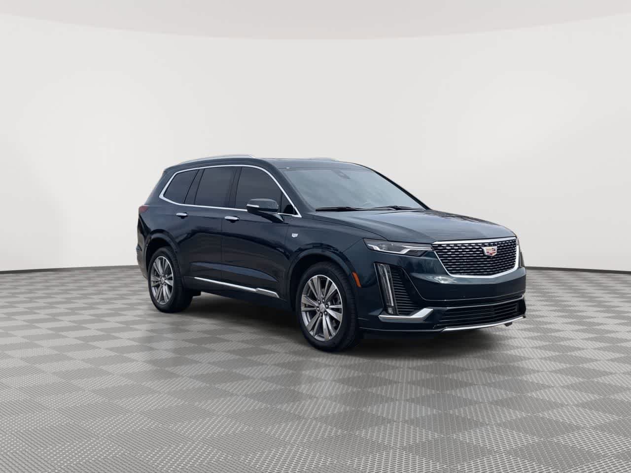 Certified 2024 Cadillac XT6 Premium Luxury w/ Technology Package image 2