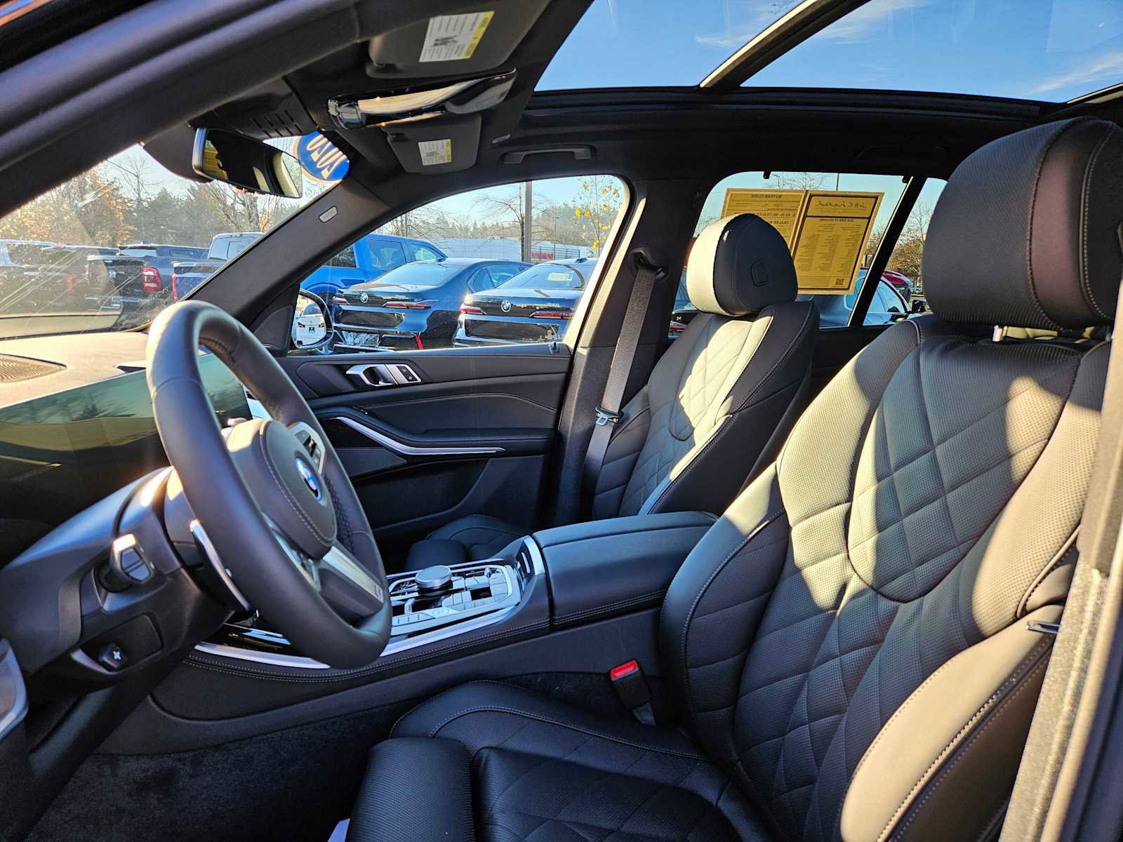 Used 2026 BMW X5 xDrive50e w/ M Sport Package image 24