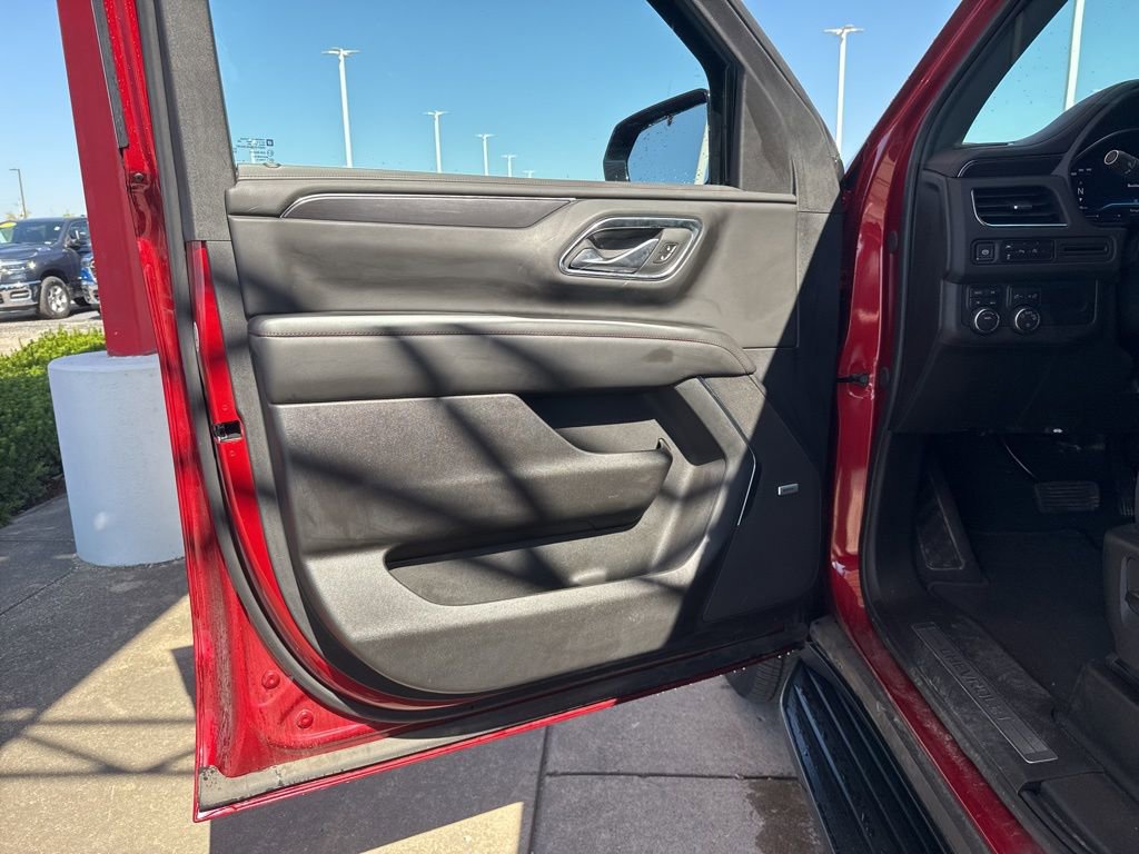 Used 2024 Chevrolet Suburban RST image 10