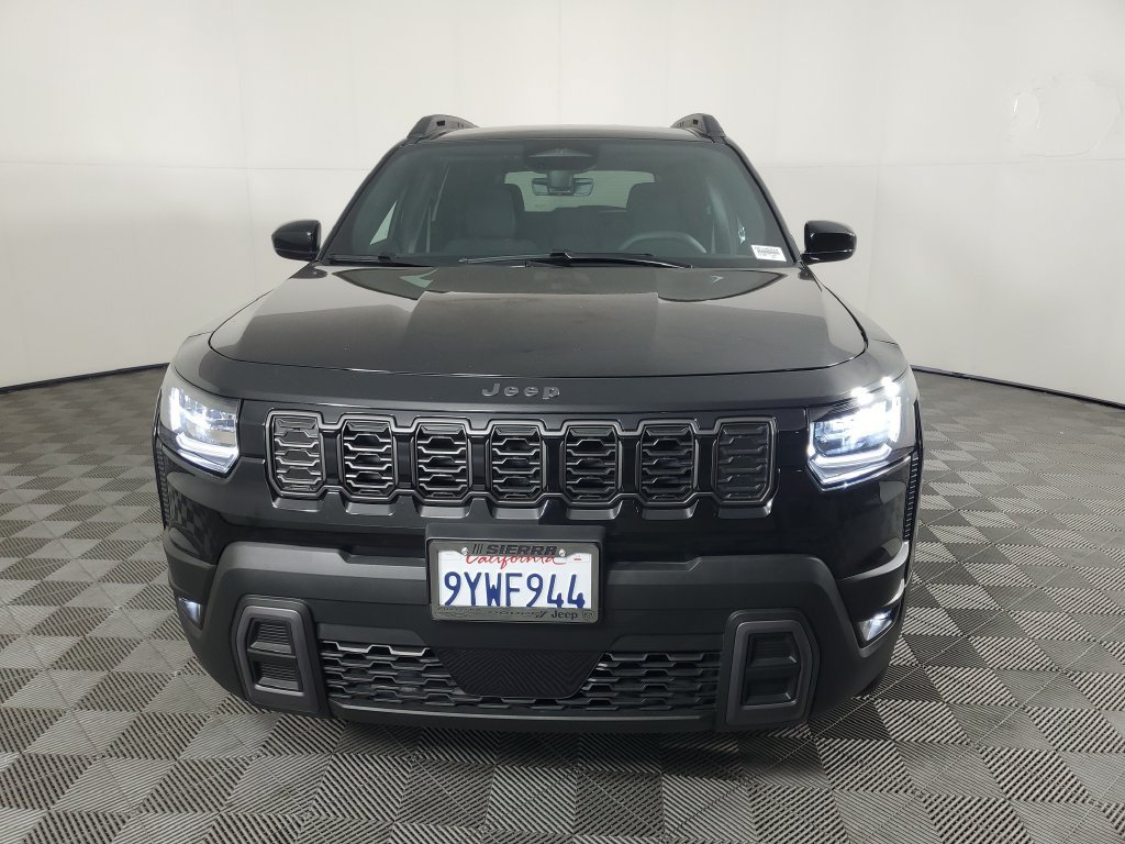 Used 2026 Jeep Cherokee Laredo AWD/4WD image 9