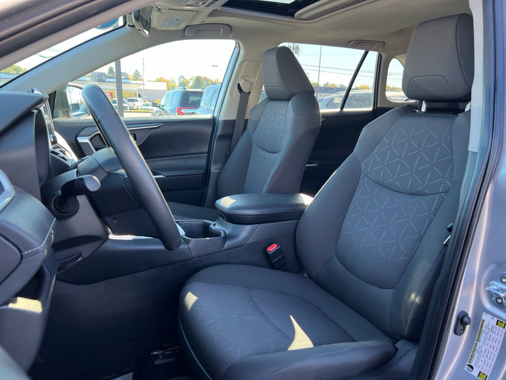 Used 2024 Toyota RAV4 XLE w/ Convenience Package AWD/4WD image 18