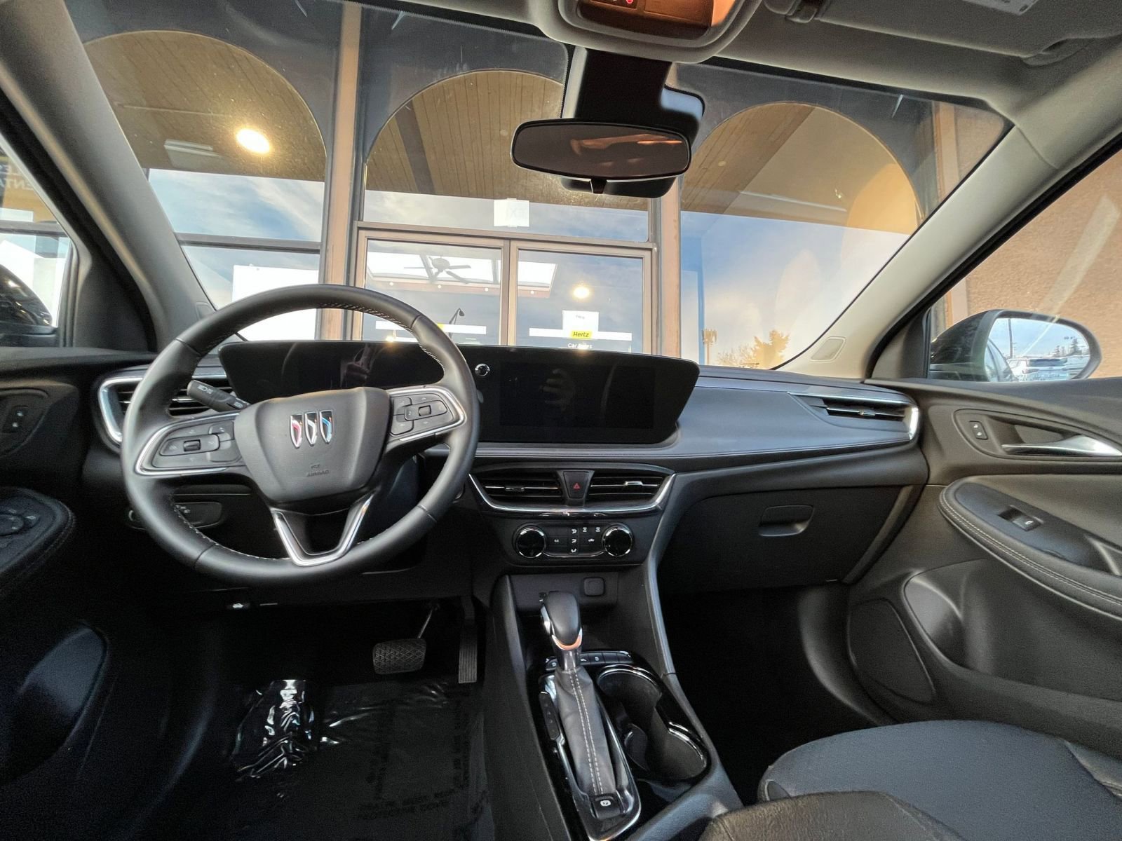 Used 2025 Buick Encore GX Preferred image 34