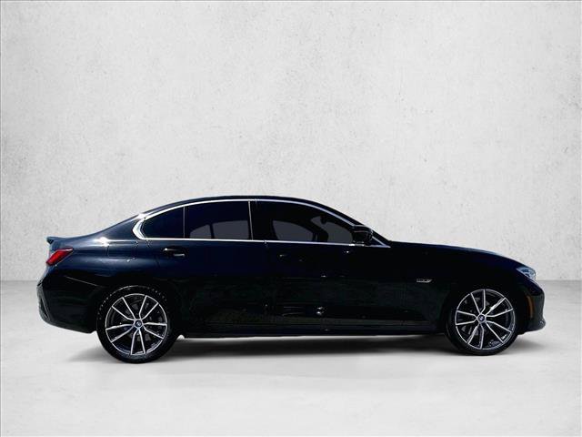 Used 2022 BMW 330e w/ Driving Assistance Package RWD image 5
