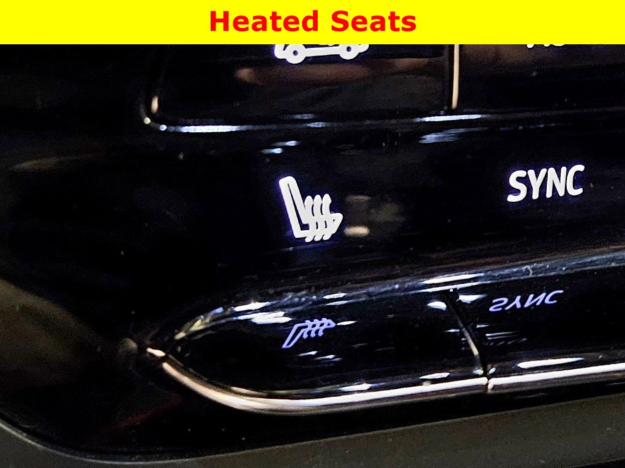 Used 2022 Buick Envision Essence w/ Sport Touring Package image 30