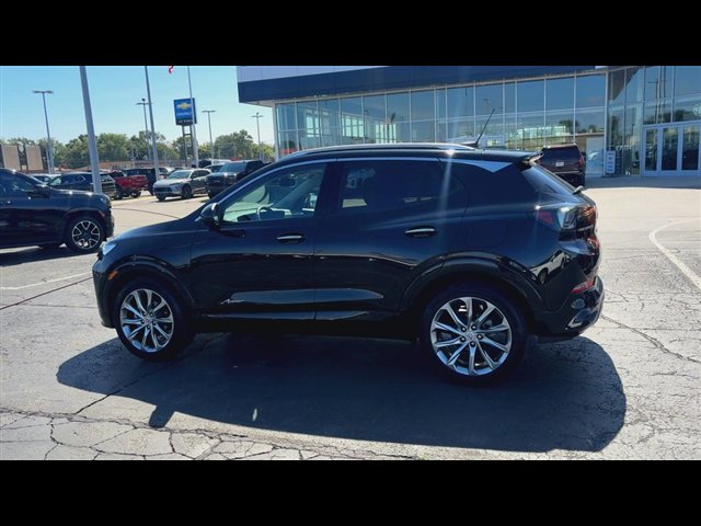 Certified 2024 Buick Encore GX Avenir w/ Avenir Convenience Package FWD image 6