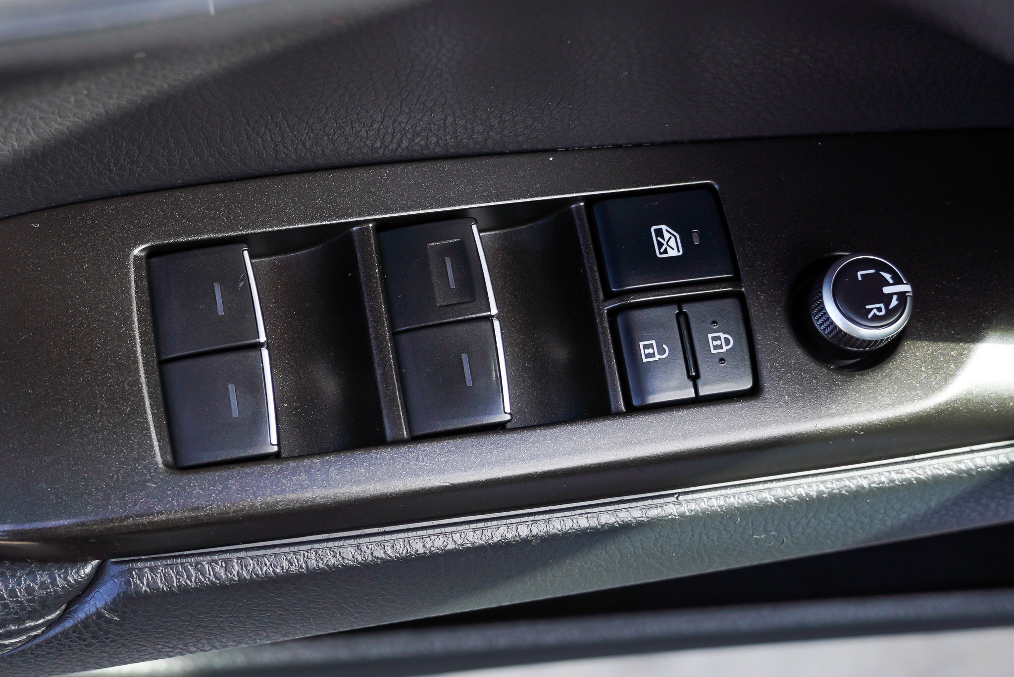 Used 2021 Toyota Camry XSE w/ Navigation Package FWD image 19
