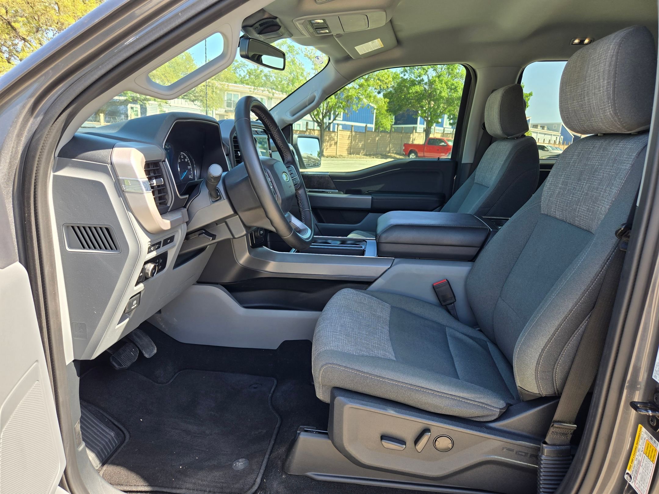 Used 2023 Ford F150 XLT w/ Equipment Group 302A High image 9