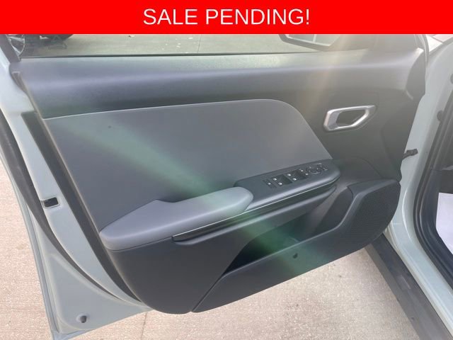Used 2025 Kia K4 LXS image 10