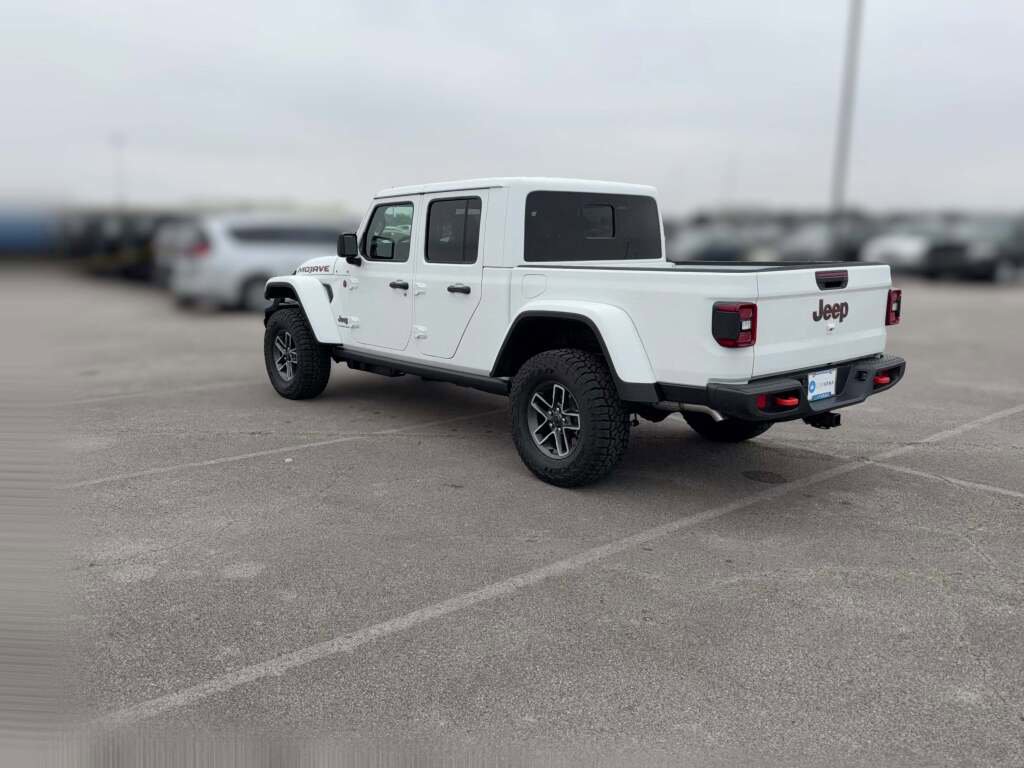 New 2026 Jeep Gladiator Mojave image 8