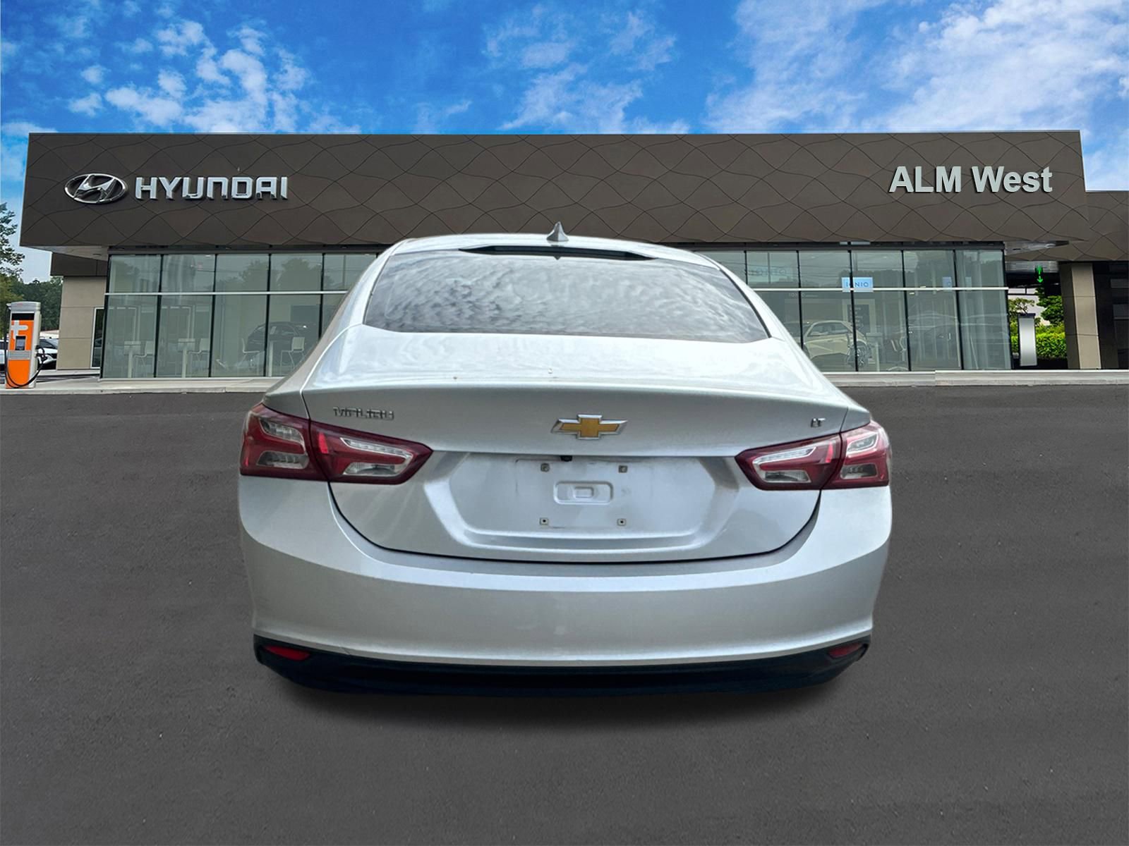Used 2020 Chevrolet Malibu LT FWD image 6