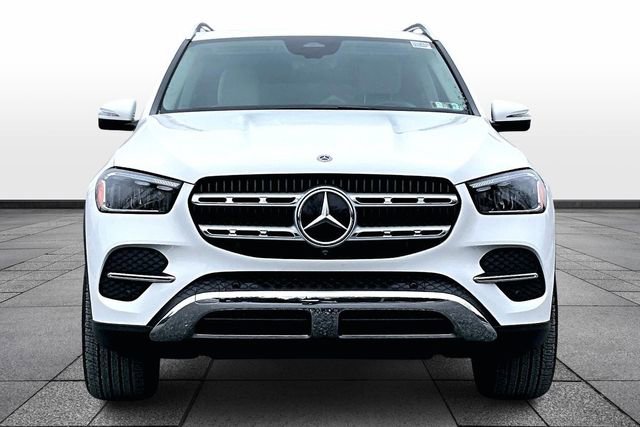 Used 2025 Mercedes-Benz GLE 350 4MATIC image 2