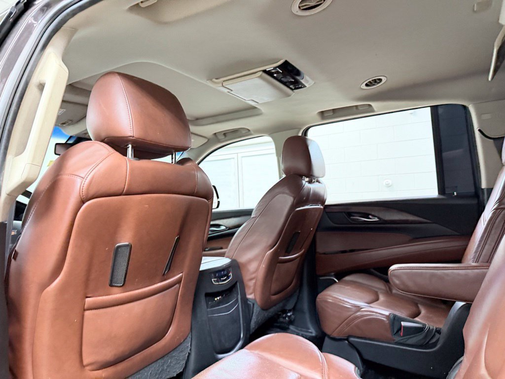 Used 2015 Cadillac Escalade ESV Premium AWD/4WD image 24
