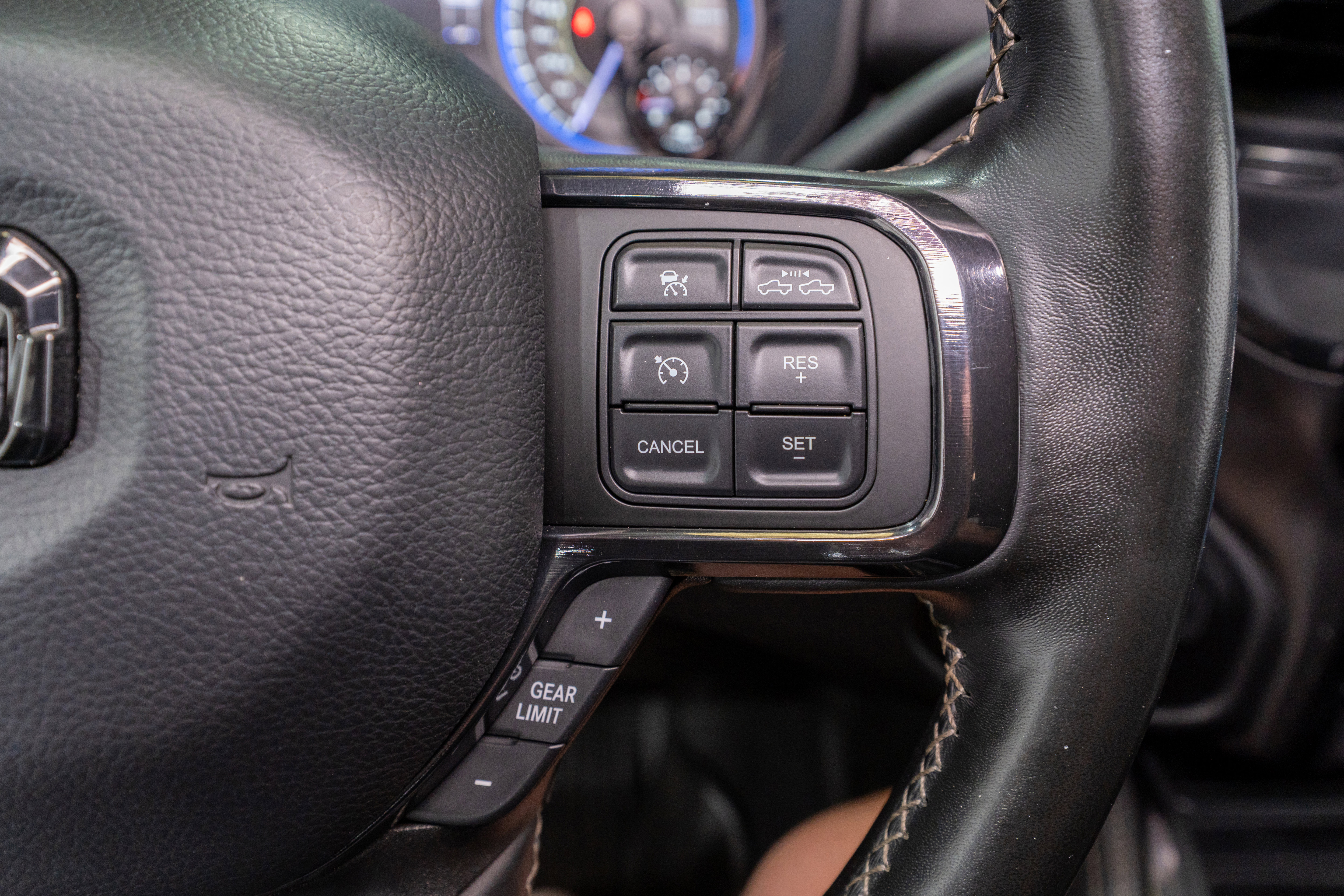 Used 2022 RAM 2500 Limited image 31