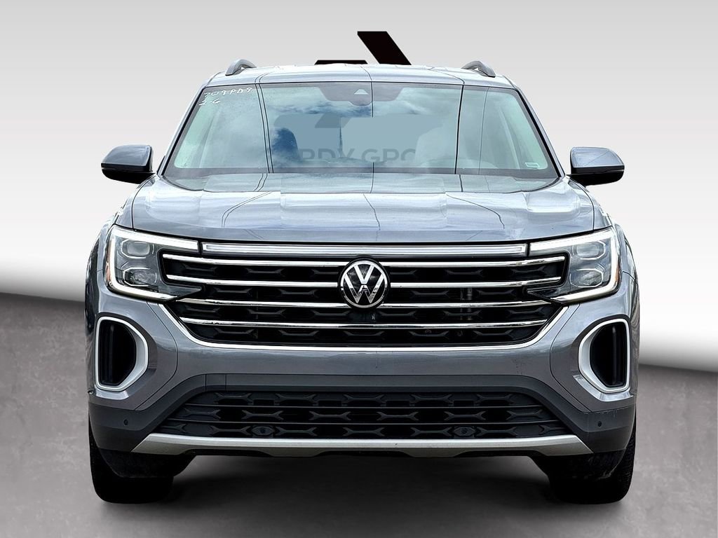 Certified 2024 Volkswagen Atlas SE image 3