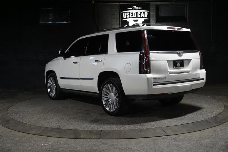 Used 2016 Cadillac Escalade Platinum image 3