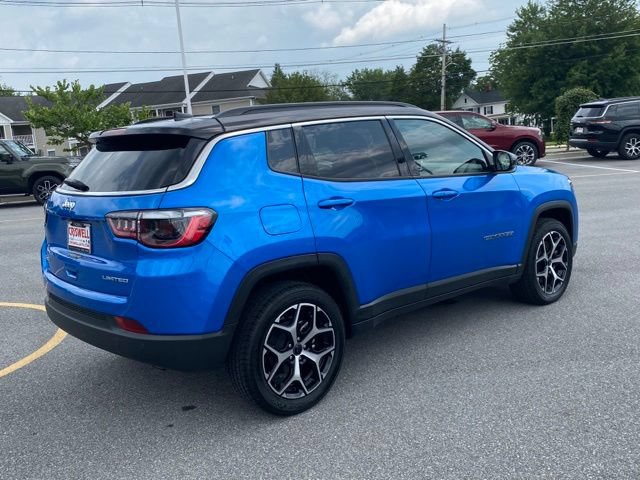 Used 2025 Jeep Compass Limited AWD/4WD image 5