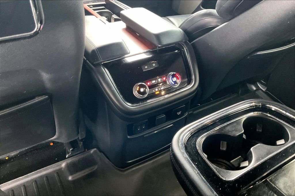 Used 2020 Lincoln Navigator L Reserve w/ Equipment Group 208A Reserve AWD/4WD image 21