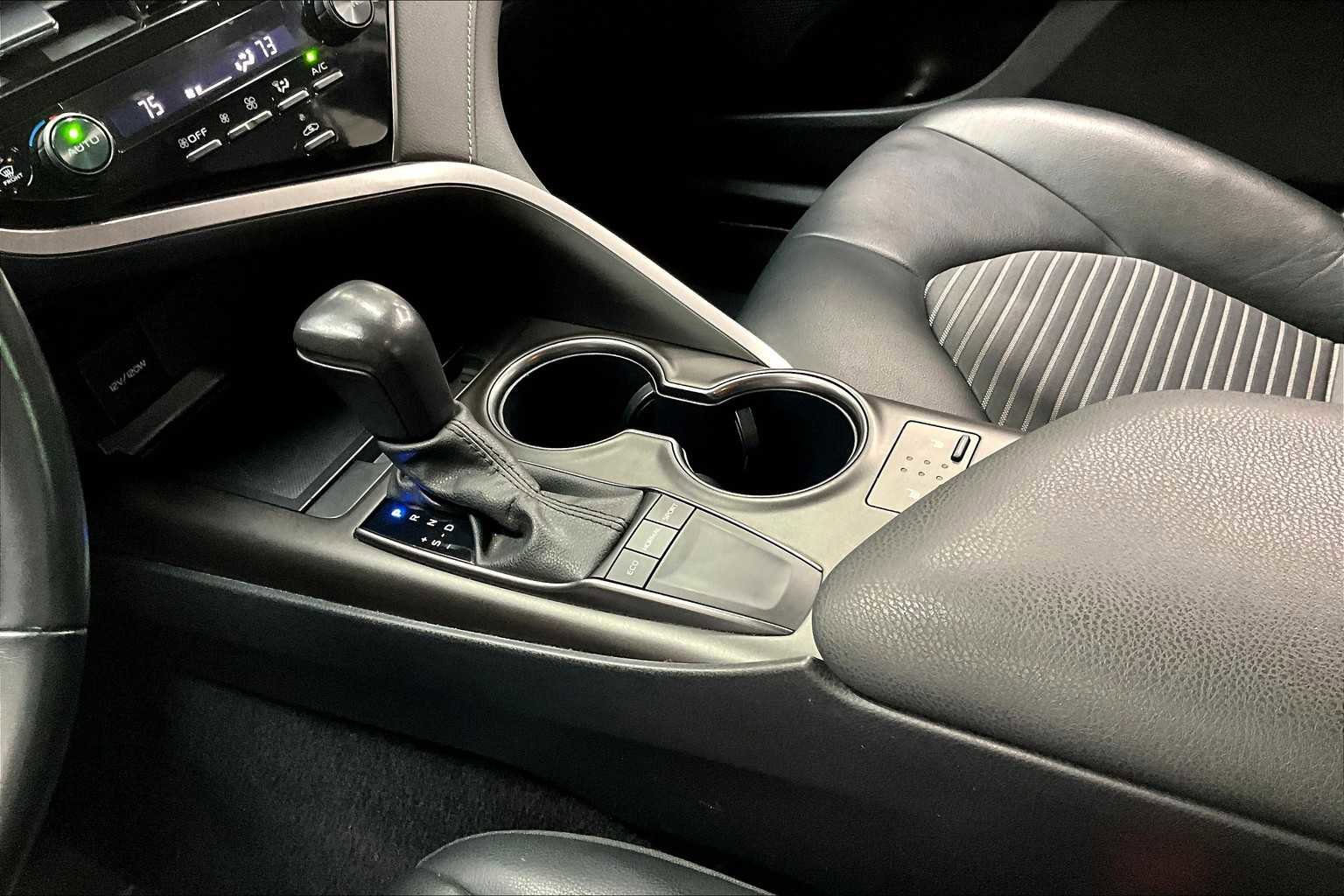 Used 2024 Toyota Camry SE w/ Cold Weather Package image 20