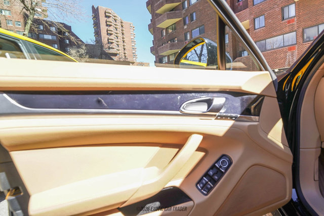 Used 2012 Porsche Panamera 4 image 45