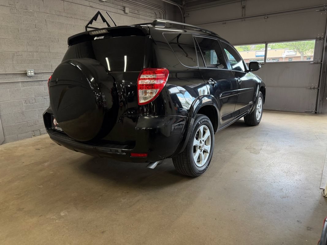 Used 2011 Toyota RAV4 Limited w/ Limited Extra Value Pkg FWD image 5