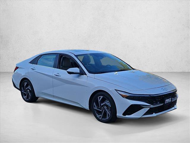 Used 2024 Hyundai Elantra Limited FWD image 3
