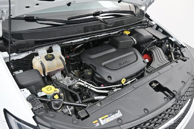 Used 2023 Chrysler Pacifica Touring-L FWD image 30