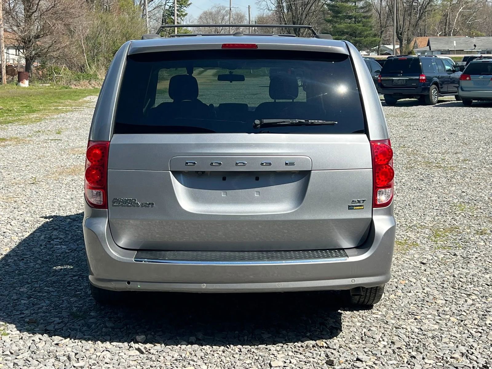 Used 2014 Dodge Grand Caravan SXT FWD image 4