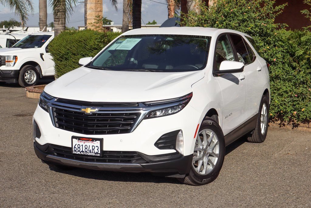 Used 2023 Chevrolet Equinox LT w/ Driver Convenience Package FWD image 4