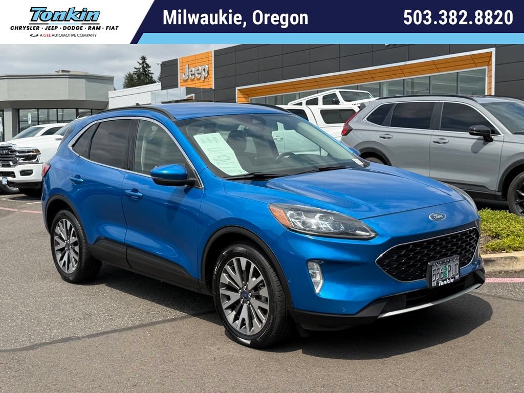 Used 2020 Ford Escape Titanium AWD/4WD video 1