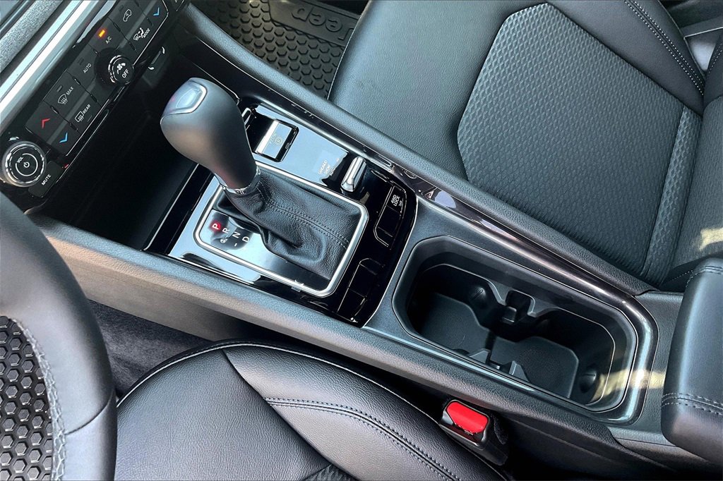 New 2025 Jeep Compass Latitude w/ Convenience Group image 8