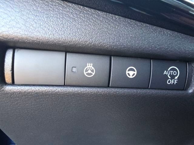 New 2026 Nissan Kicks SR w/ SR Premium Package image 13