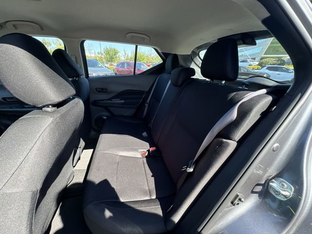 New 2025 Nissan Kicks Play S image 9