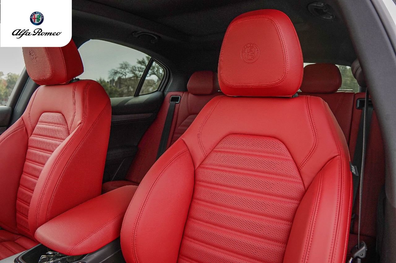New 2025 Alfa Romeo Stelvio Sprint w/ Veloce Package image 10