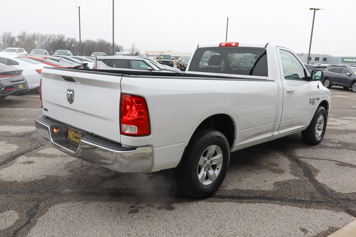 Used 2020 RAM 1500 Classic SLT AWD/4WD image 4