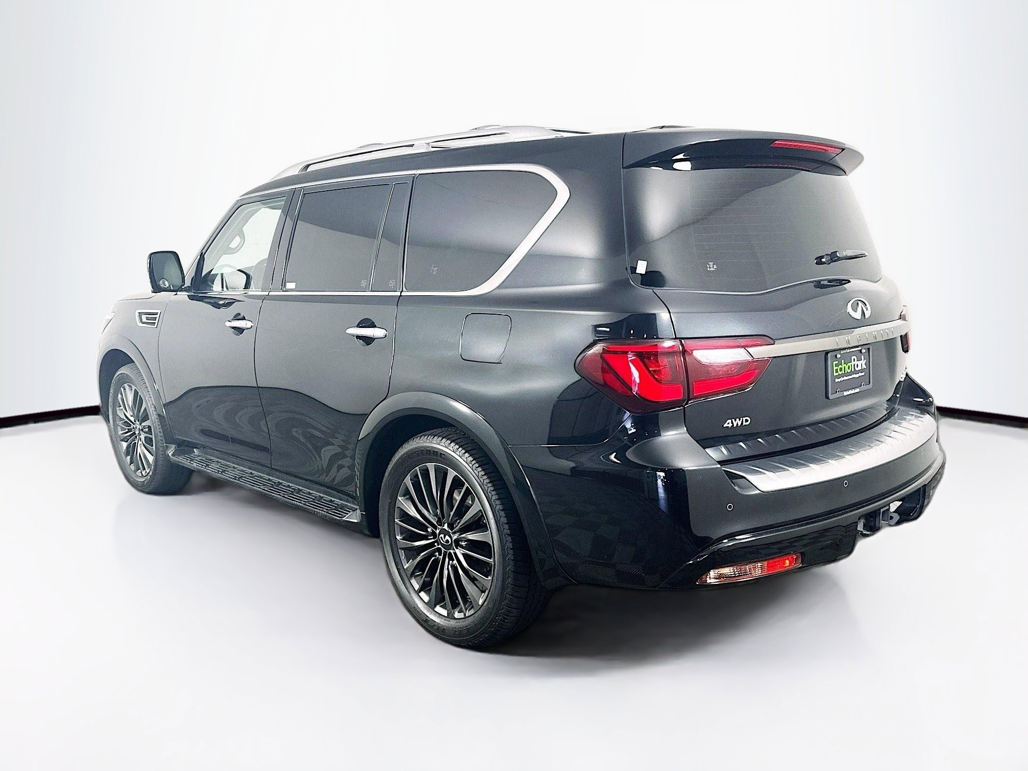 Used 2023 INFINITI QX80 Premium Select w/ Cargo Package AWD/4WD image 5